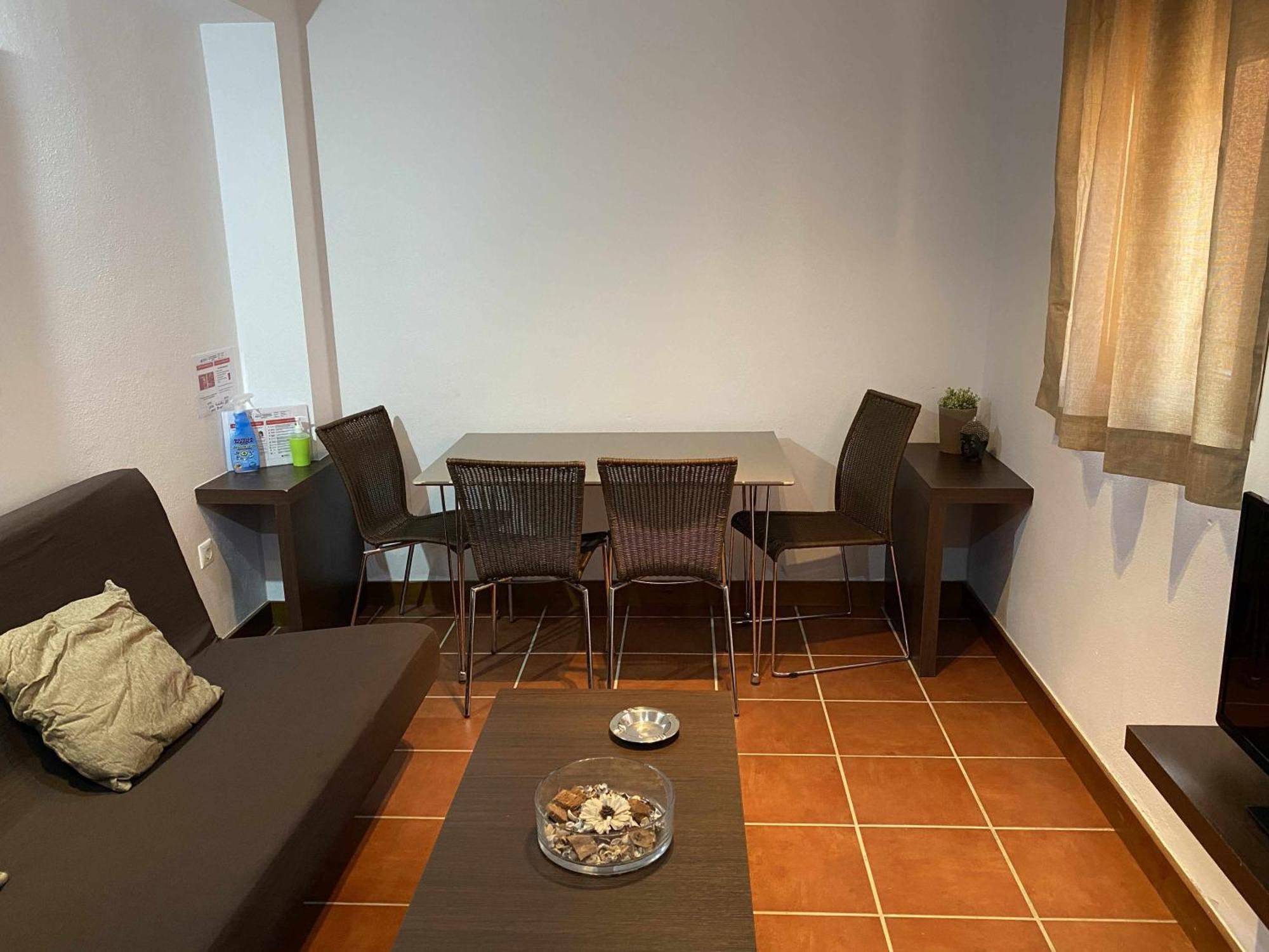 Apartamento Con Aire Acondicionado Muy Cerca De La Cadiz Bagian luar foto